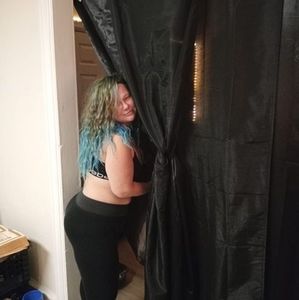 Meet your Posher, Tina